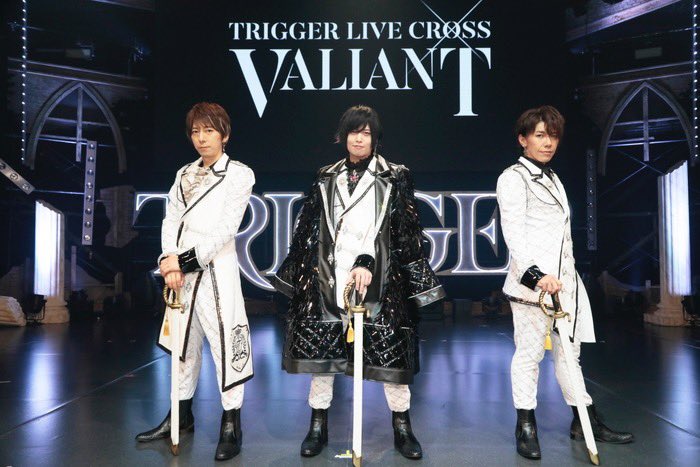 TRIGGER LIVE CROSS "VALIANT"
